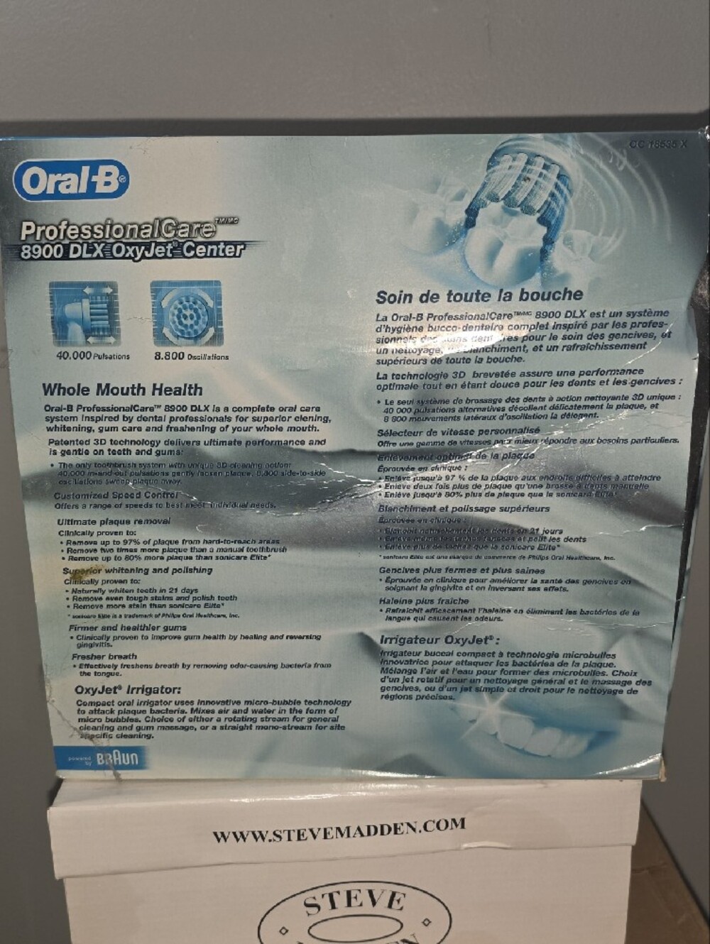Oral-B ProfessionalCare 8900 DLX OxyJet Center - Blue - Picture 3 of 5